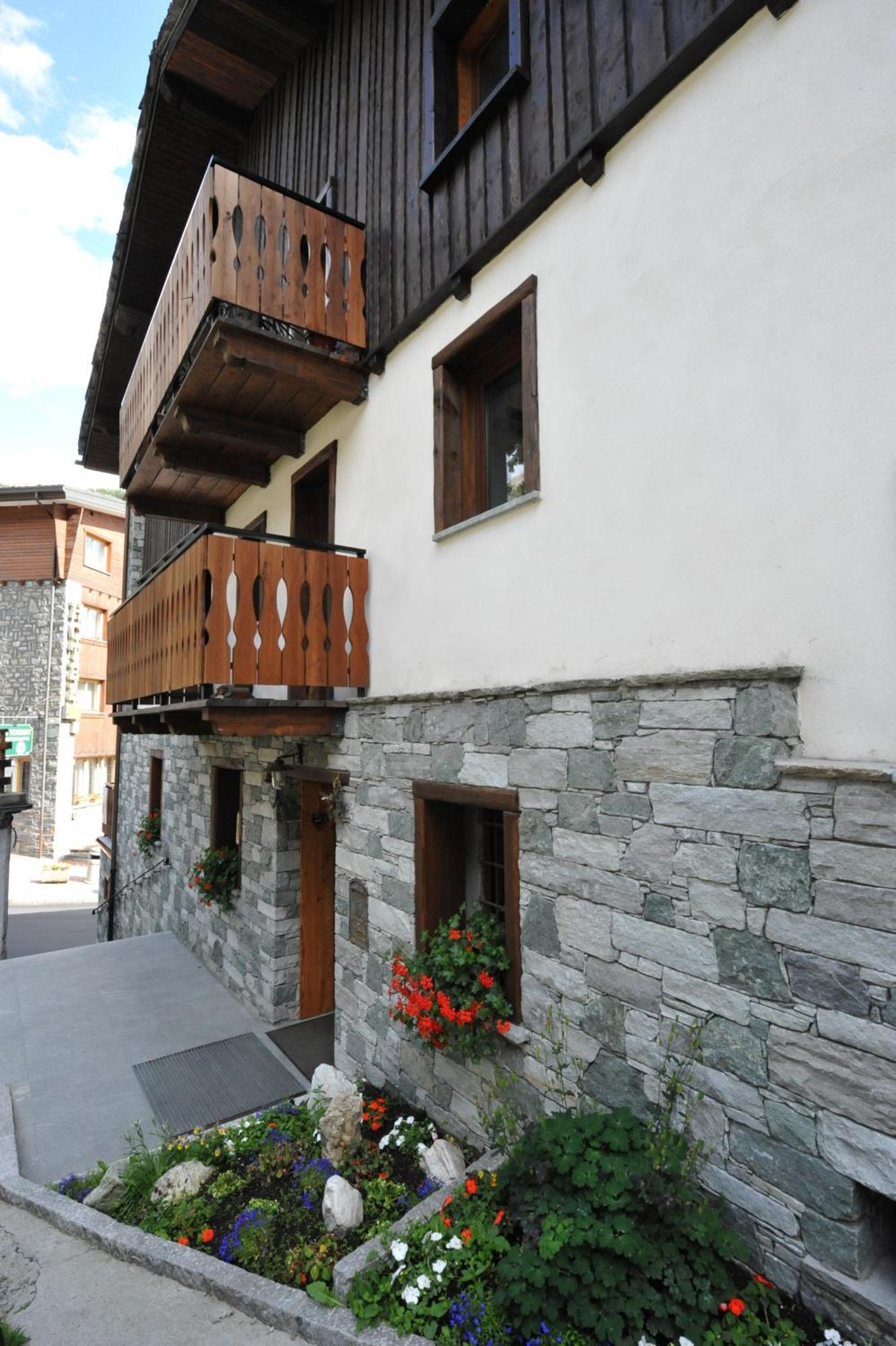 L'Ancien Paquier Chambre D'Hotes Valtournenche Exterior photo